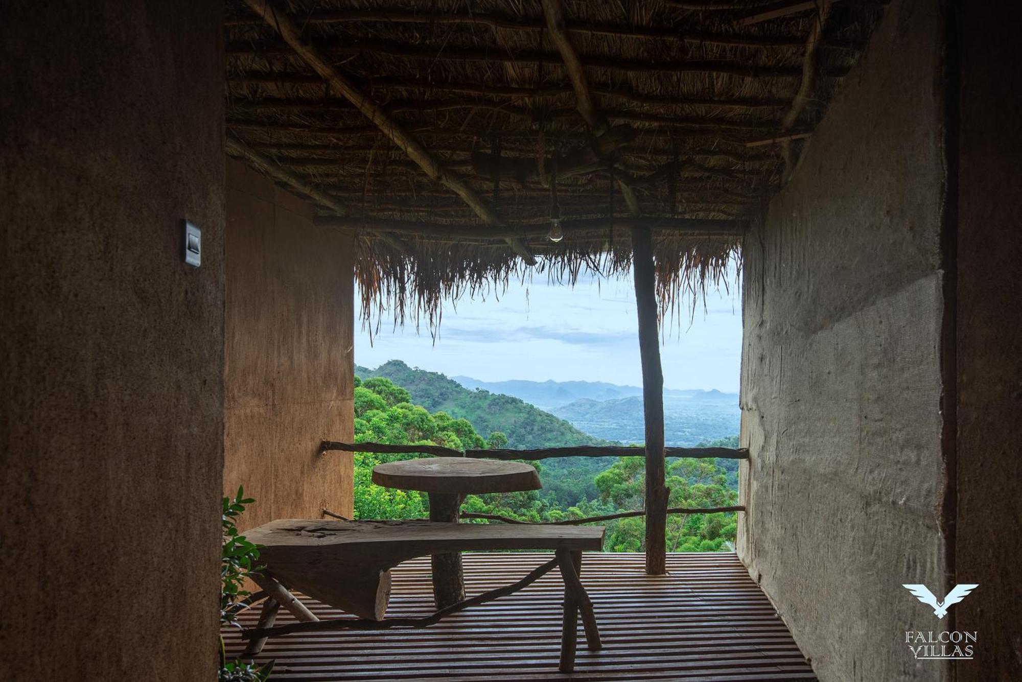 Falcon Villas Lunugala Zimmer foto